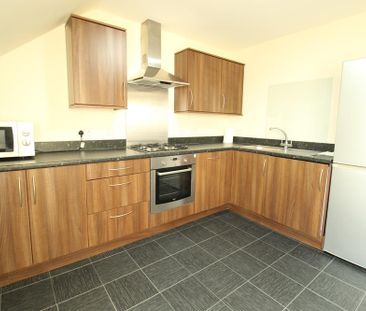 2 bedroom flat to rent - Photo 3