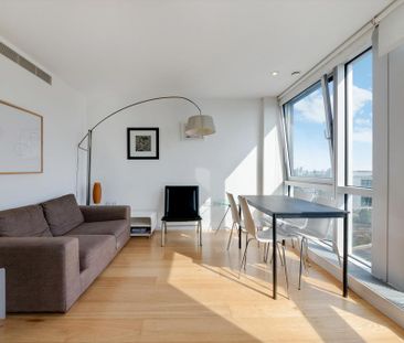 Studio to rent - Photo 1