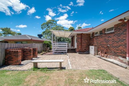 8 Greenaway Drive, Ferntree Gully VIC 3156 - Photo 5