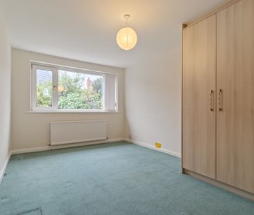 Howard Avenue, Lymm - Photo 4