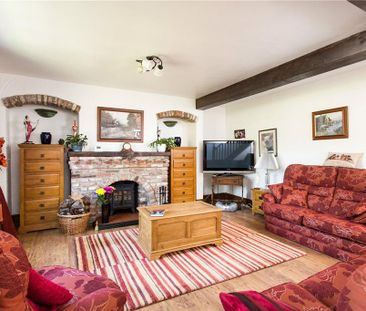 2 bedroom semi-detached house to rent - Photo 6