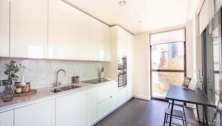 The Residence, 6-8 Charles Clowes Walk, London - Photo 4