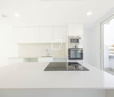 Excellent 3 Bedroom penthouse with 33m² terrace for rent in Ciudad ... - Photo 2