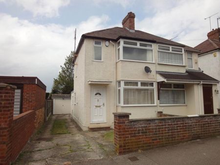 2 bedroom semi-detached house to rent - Photo 5