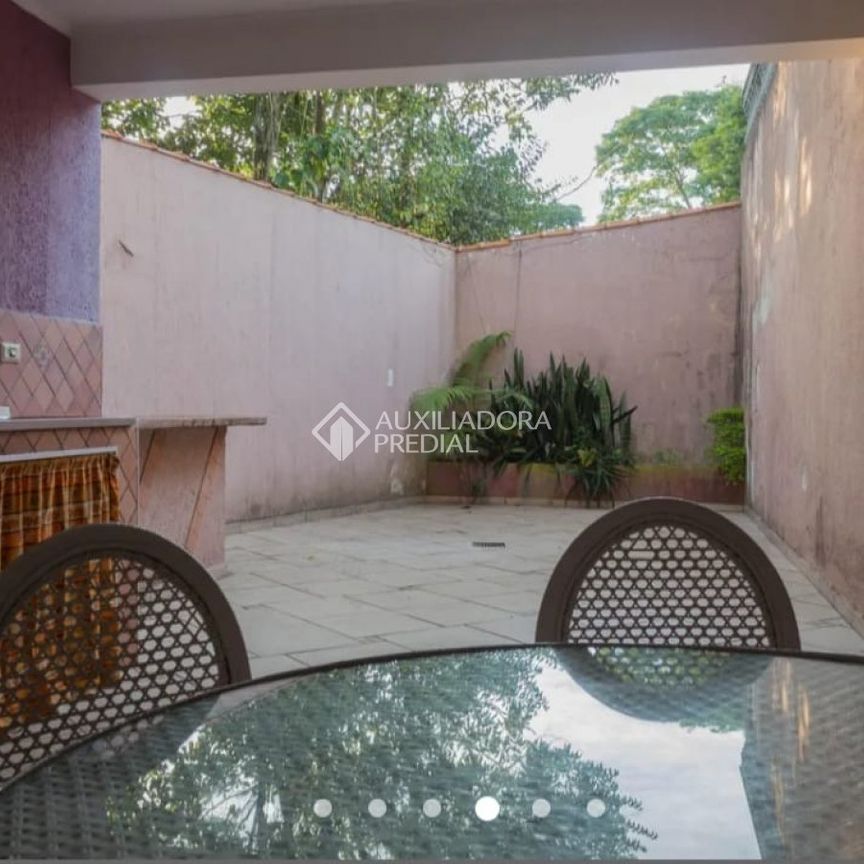Sobrado com 3 quartos e 300m² para alugar em Jardim do Mar, São Bernardo do Campo. - Foto 1