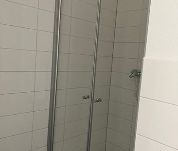 Etwas besonderes: 2-Zimmer-Wohnung im Penthouse Stil - Foto 2