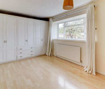 2 bedroom semi-detached house to rent - Photo 6