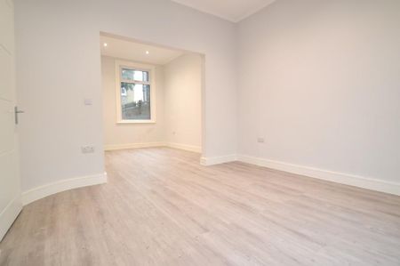 5 bedroom terraced house to rent - Photo 2