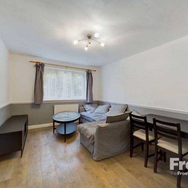 Redford Close, Feltham,TW13 - Photo 1