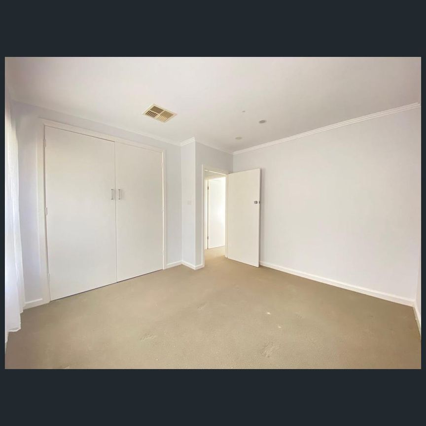 10 Woods Street, Ascot Vale, Vic 3032 - Photo 1