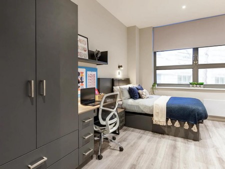 Studio to rent - Photo 2