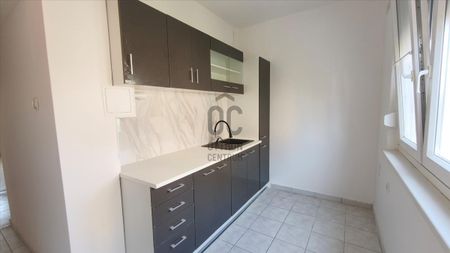Kiadó jó állapotú panel lakás - Székesfehérvár - Photo 5