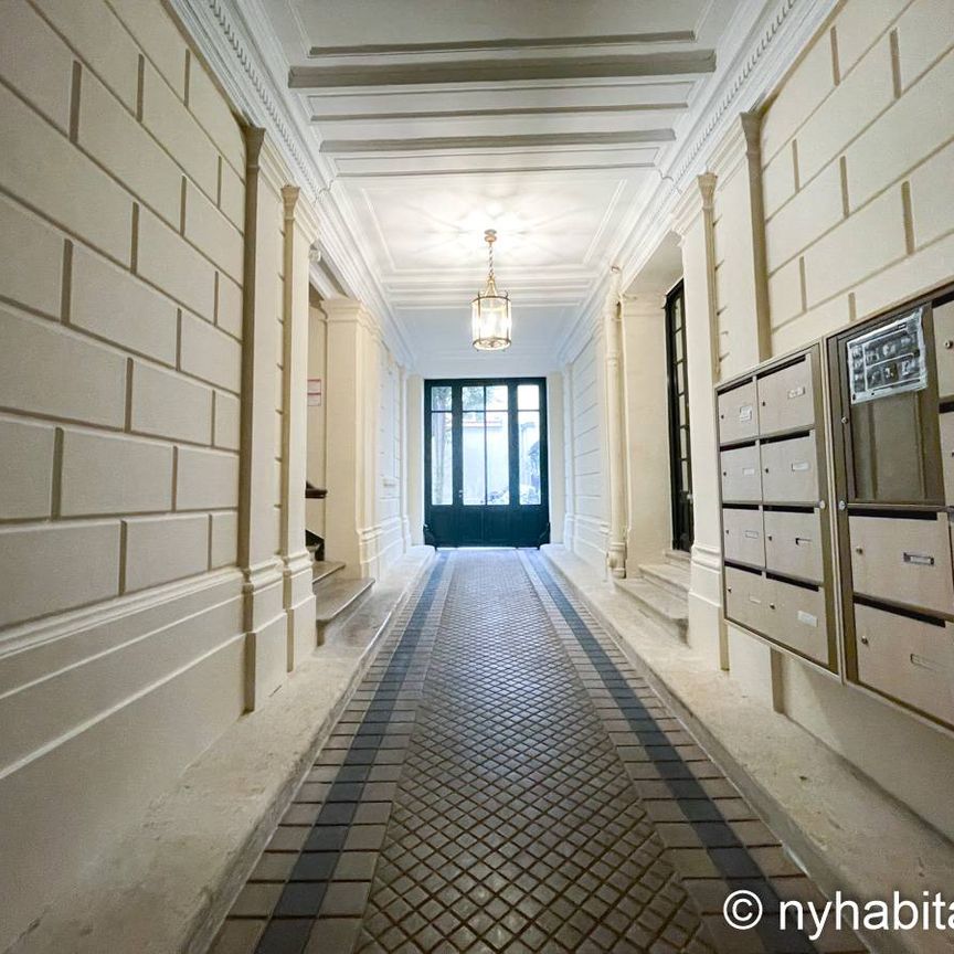 Logement à Paris, Location meublée - Photo 1