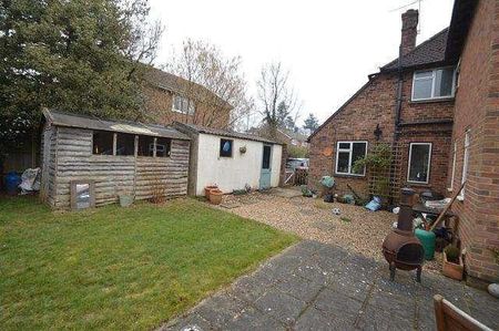 Bedroom Detached House In Milford, GU8 - Photo 5