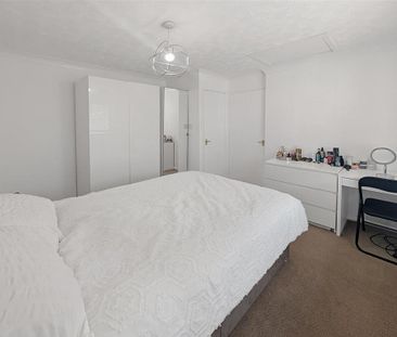 1 bedroom semi-detached house to rent - Photo 3