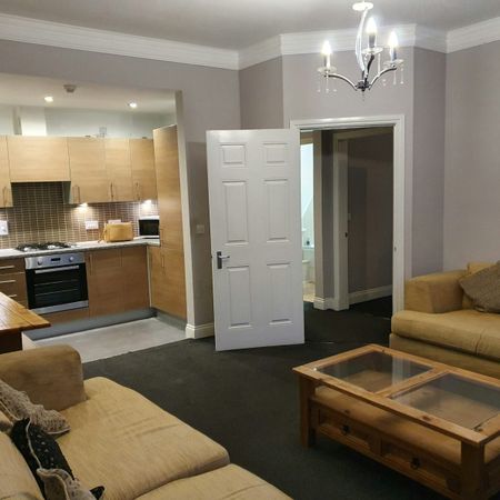 Flat to rent on - Photo 3