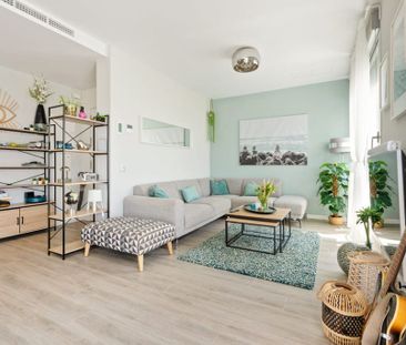 2 bedroom luxury penthouse for rent in Estepona, Spain - Photo 5