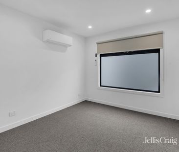 Brand New Three Bedroom Townhouse in Brunswick West - Photo 5