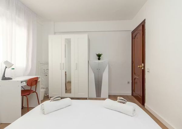 Calle Lozano de Torres, Málaga, Andalusia 29013