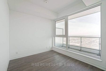 For Lease - 898 Portage Parkway Unit# 4912, Vaughan, Ontario - Photo 2