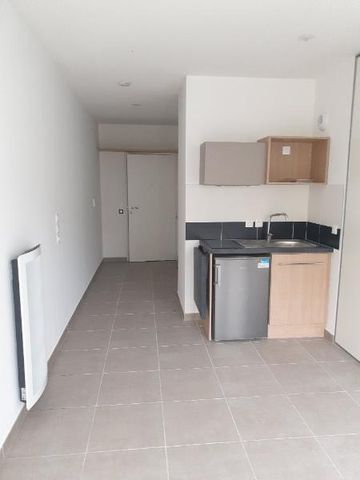 Location Appartement 1 pièce 24m² CASTELNAU LE LEZ 34170 - Photo 4