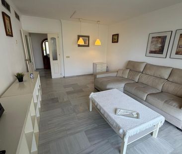 Apartamento de alquiler en Calle Luna la, 1, La Carihuela - Los Nidos - Photo 4