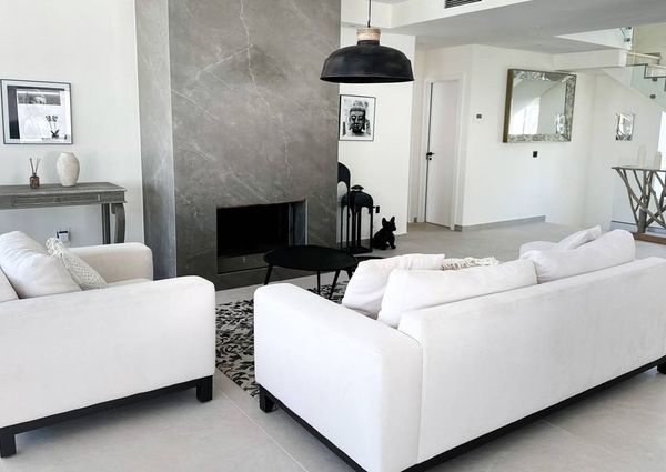 Luxury Villa for rent in Benahavís, Spain