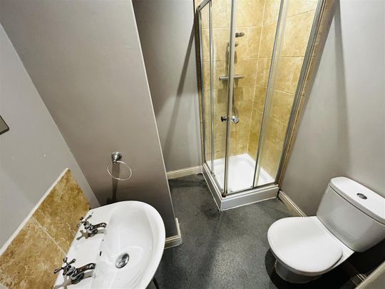 Hesketh Avenue, Kirkstall, LS5 3EU, Leeds - Photo 1