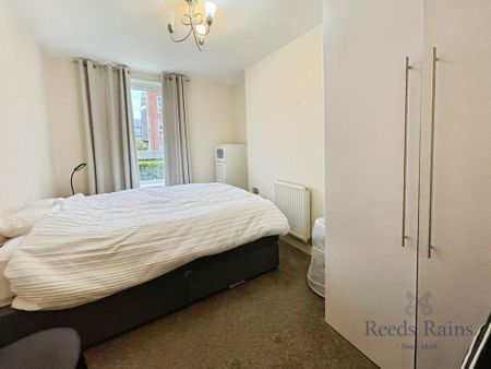 2 bedroom apartment to rent - Photo 3