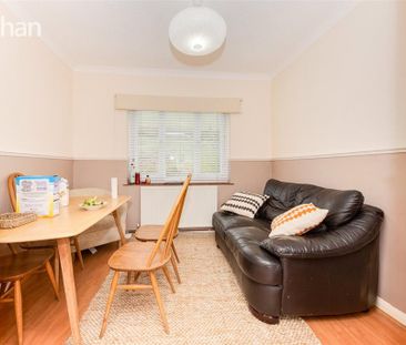 4 bedroom semi-detached house to rent - Photo 5