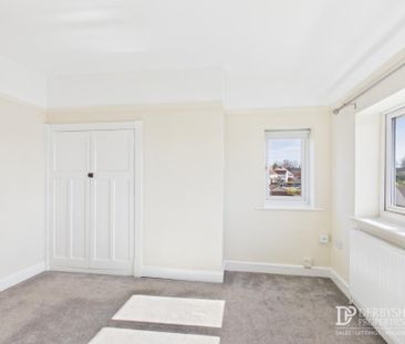 3 Bedroom Semi-Detached House - Photo 2