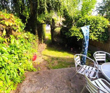 2 bedroom semi-detached house to rent - Photo 3