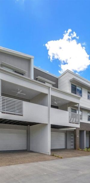 QUALITY 3 BEDROOM TOWN HOME IN HIGHLY SORT AFTER LOCATION - Photo 1