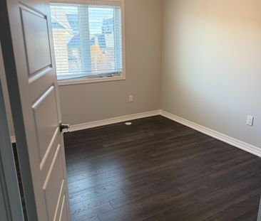 For Lease - 420 Sixteen Mile Drive, Oakville, Ontario - Photo 5