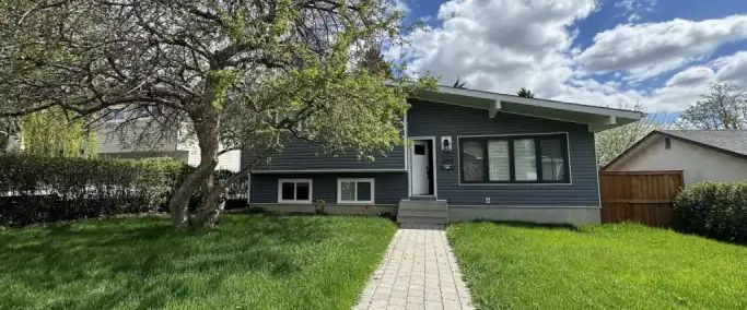Bright Walk-Out Basement Suite | Calgary - Photo 1