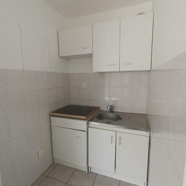 Location Appartement 1 pièce 25m² ST BRIEUC 22000 - Photo 1