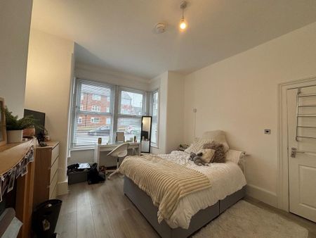 1 bedroom house of multiple occupation to rent - Photo 4