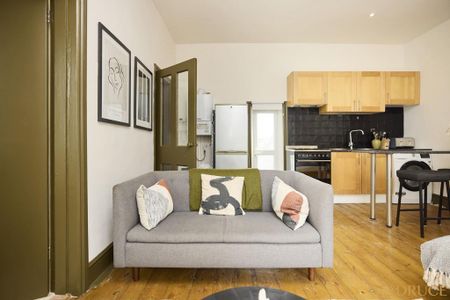 Studio to rent - Photo 2