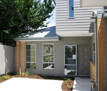 2/9 Brett Street, Brunswick - Photo 1