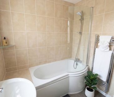 Room in a Shared Flat, West Ham Lane, E15 - Photo 6