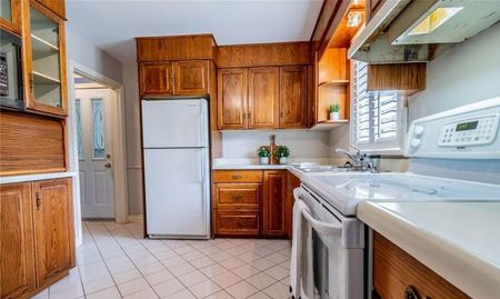 For Lease - 5103 UPPER DUKE Avenue, Niagara Falls, Ontario - Photo 3