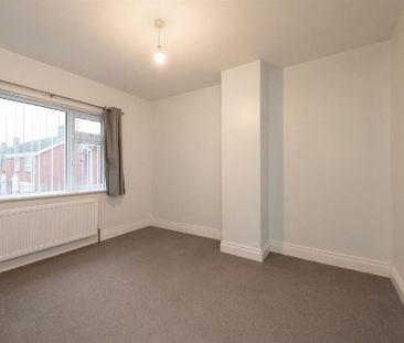 12 Muskett Crescent, Carryduff, Belfast, BT8 8QL - Photo 5