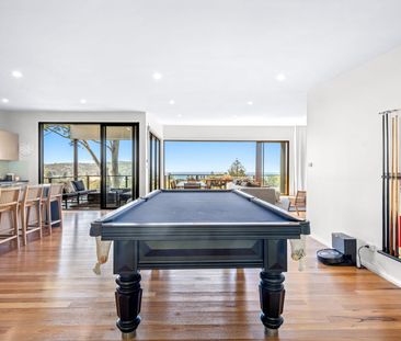 MacMasters Beach Coastal Retreat – Expansive Ocean Views & Relaxed ... - Photo 2