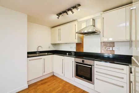2 bedroom flat to rent - Photo 5