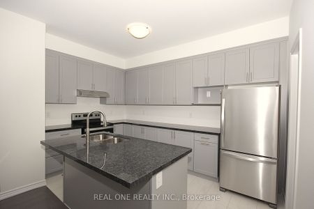 For Lease - 11 Gothenburg Lane, Markham, Ontario - Photo 2