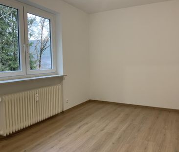 Gepflegte 4-Zimmerwohnung mit Balkon in Bad Dürkheim! - Photo 4