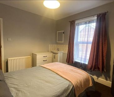 1 bedroom house of multiple occupation to rent - Photo 1