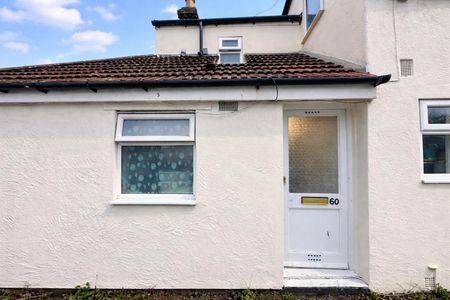 William Street, Grays RM17, London - Photo 3