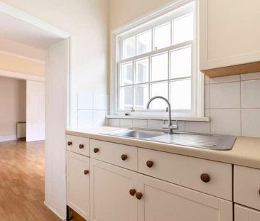 Montpellier Terrace, Cheltenham, GL50 - Photo 6
