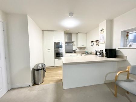 2 bedroom apartment to rent - Photo 5